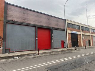 Nau industrial a Centre