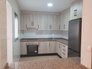 Alquiler Piso  Calle solarillo de gracia. Se alquila piso sin muebles para vivienda habitual