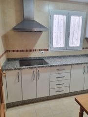 Lloguer Pis a Casco Histórico. Se alquila piso para larga duracion en churriana de la vega