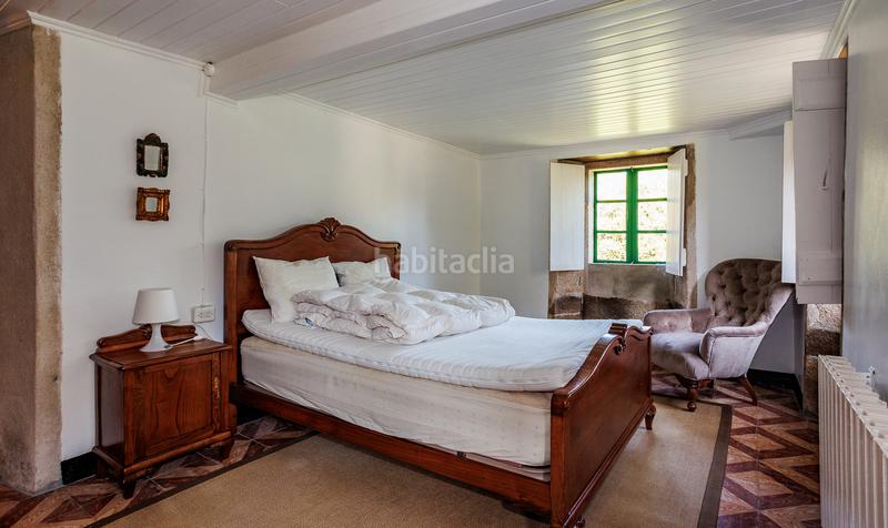 Foto e4058c90-12f5-4631-9e56-712253530088. Mas dans Curtis