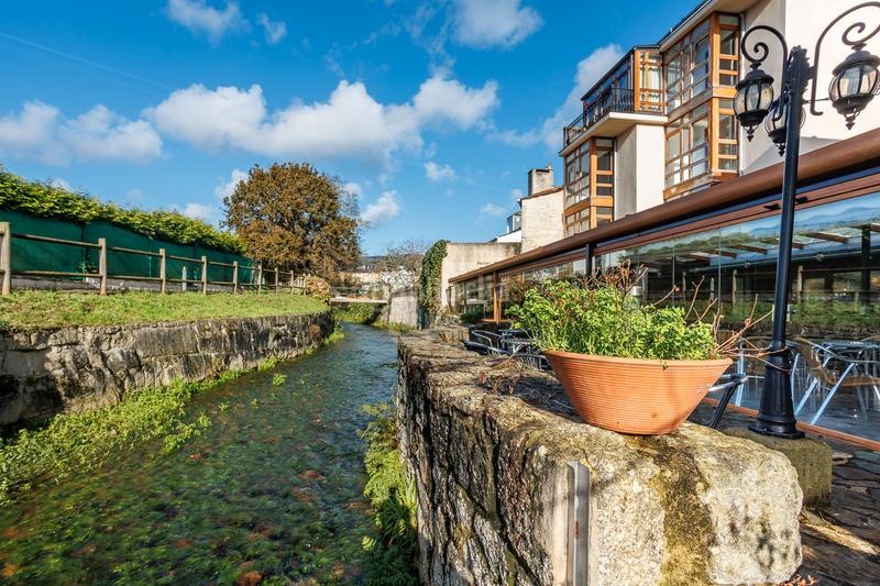 Foto 5ddcefa5-63b5-4055-91d5-df42d9b4f505. Locale commerciale in Valadouro (O)