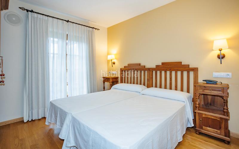 Foto f7790760-99d2-42d6-8bb0-9e0b0ecfcfef. Locale commerciale in Valadouro (O)