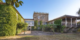 Bauernhof in A Parda. Pazo histórico del siglo xvii con capilla en pontevedra