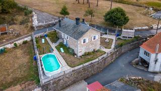 Mas à Rodeiro. Casa rural con vistas en las montañas de pontevedra