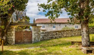 Masia a Cañiza (A). Pazo de cervillón