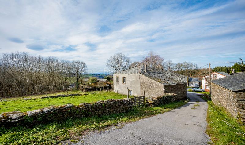 Foto 44ad9cd7-2317-48c3-9a21-7b71f55c01c1. Bauernhof in Castroverde