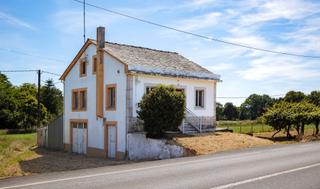 Masia a Vilalba. Encantadora casa cerca de vilalba y de aguas termales gratuitas