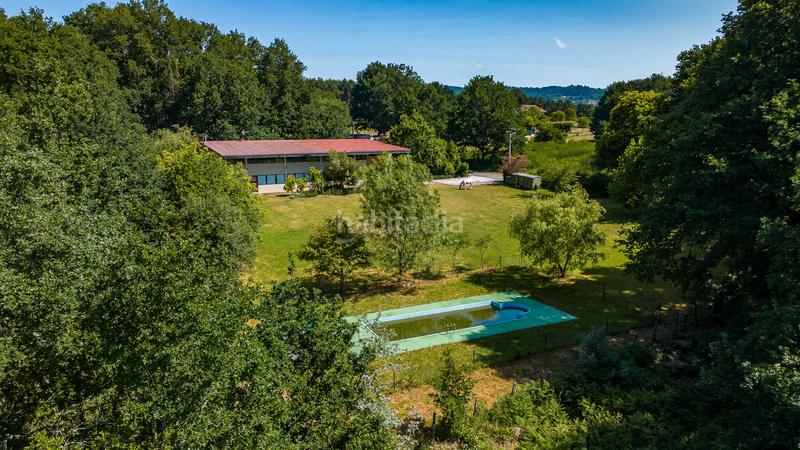 Foto a7843542-136d-4500-b684-6cbe945d0cc6. Local comercial granja escuela con piscina y áreas de recreo en ourense en Coles