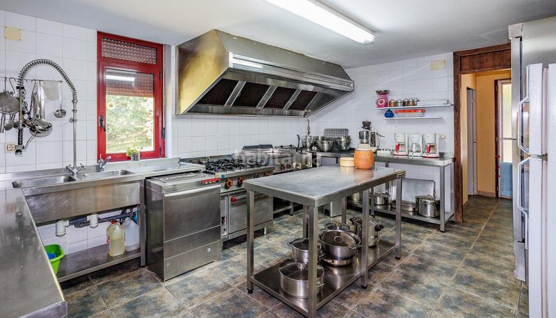 Foto b689b60b-987a-45c0-b854-78ba8c580066. Local comercial granja escuela con piscina y áreas de recreo en ourense en Coles