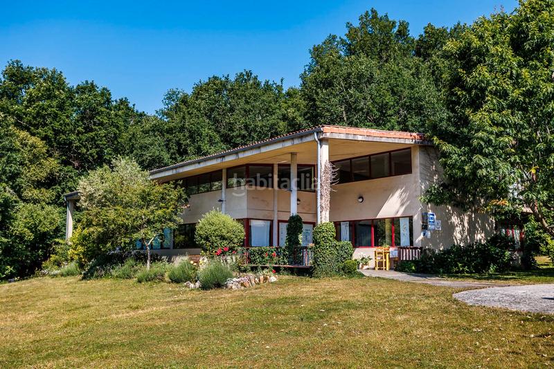 Foto fb7355f0-5462-481f-bd3b-9077ea5567c0. Local comercial granja escuela con piscina y áreas de recreo en ourense en Coles