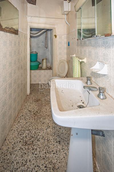 Foto c088a01e-8bf8-44ff-92ab-f570f6cb4c45. Masía casa rectoral a reformar en Trabada