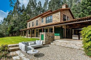 Masia a Cedeira. Casa reformada cerca del mar en cedeira