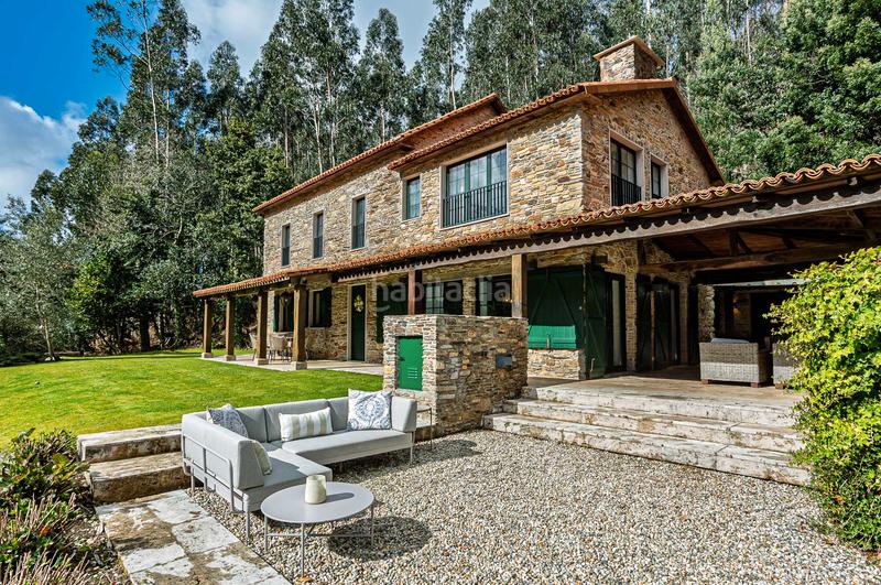 Foto 4e75bcb7-86a0-4093-a80c-ecdd52bbfd3f. Masía casa reformada cerca del mar en Cedeira