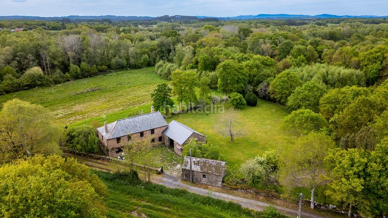 Foto 01e75255-9e3a-43c1-99e0-9ecaf8a0d1ed. Masia a Outeiro de Rei