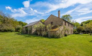 Masia a Outeiro de Rei. Casa rural restaurada con finca en outeiro de rei