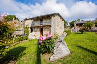 Masia a Guitiriz. Casa de piedra restaurada en guitiriz