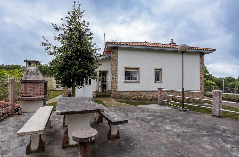 Foto b122e105-d365-4094-b031-f98b6eeee7ea. Chalet  con finca en Castro Caldelas