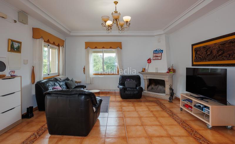 Foto b9b1d17f-e63d-46b2-b12b-5fd091a4b184. Chalet  con finca en Castro Caldelas