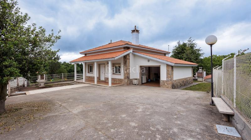 Foto e4fd7c85-05f3-413e-b9bd-182865e37988. Chalet  con finca en Castro Caldelas