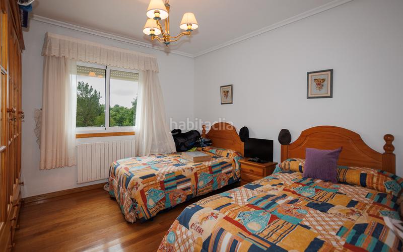 Foto f384e8a4-0b18-4a22-9518-a960d58b2a6d. Chalet  con finca en Castro Caldelas