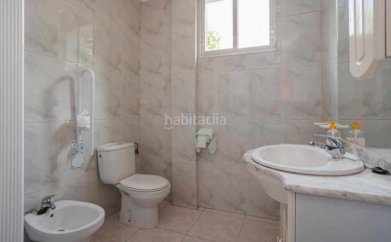 Foto a1e1032b-a24e-424b-83b8-b6c2609bb7d6. Masía casa rústica con 11 hectáreas de terreno en Friol