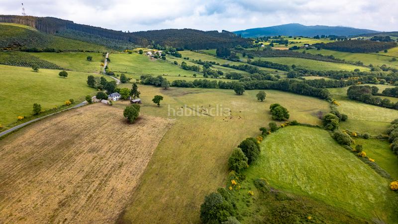 Foto a3e973f8-2f6f-4308-901e-15cb031109c9. Masía casa rústica con 11 hectáreas de terreno en Friol