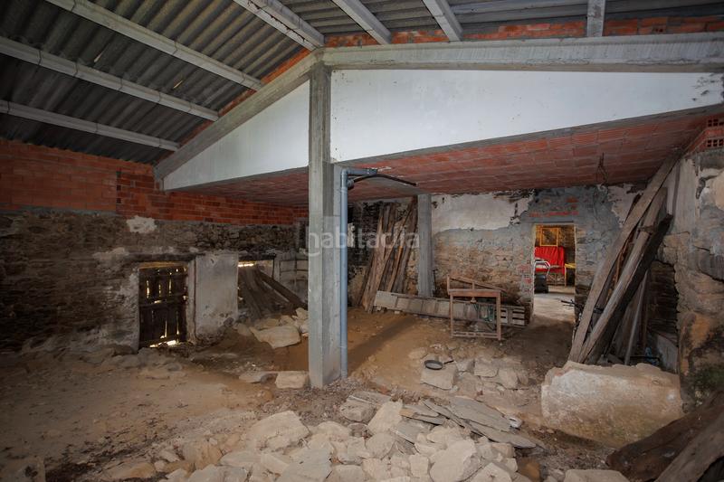 Foto a6ddaf49-28a6-4ed9-8af4-94af1cae0bf9. Masía casa rústica con 11 hectáreas de terreno en Friol