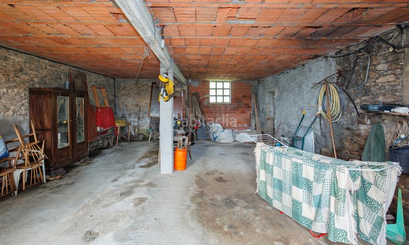 Foto e3cfd8ca-fbd2-404d-9e46-2b0ec167ce25. Masía casa rústica con 11 hectáreas de terreno en Friol