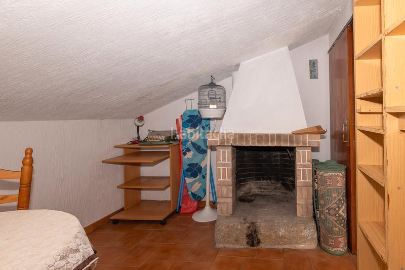 Foto 2a832b99-5c96-4a39-9af8-7bba555f73aa. Chalet  de tres plantas con jardines en Begonte