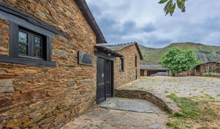 Local commercial à Folgoso do Courel. Gran casa rural restaurada en folgoso do courel