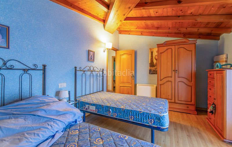 Foto e7a04de6-3968-4aff-b28f-71ac17924782. Masia a Toques