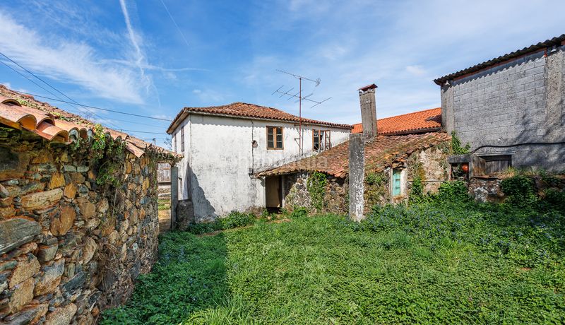 Foto 3ceaeb73-bed7-4ef2-96e3-c383318fbc1a. Masia a Santiso