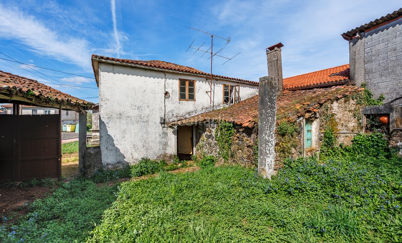 Foto eb7c0b2b-9534-4602-a98f-1c32410f8430. Masia a Santiso