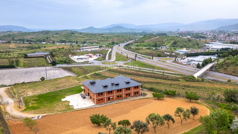 Foto 7ebbe0c9-b0e2-4272-a534-fb8bd0c4210c. Local comercial a Camponaraya