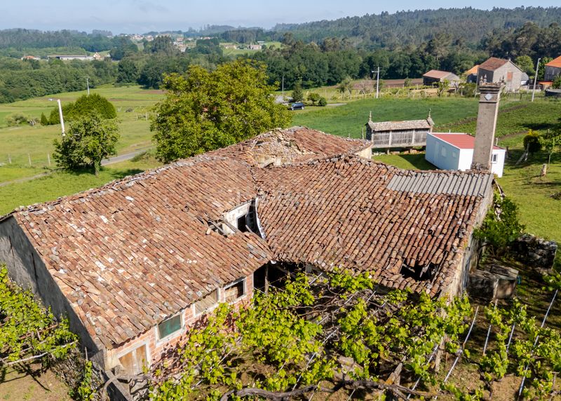 Foto 3abbb679-6e42-4d39-bd4e-7da7f972d3b1. Masia a Estrada (A)