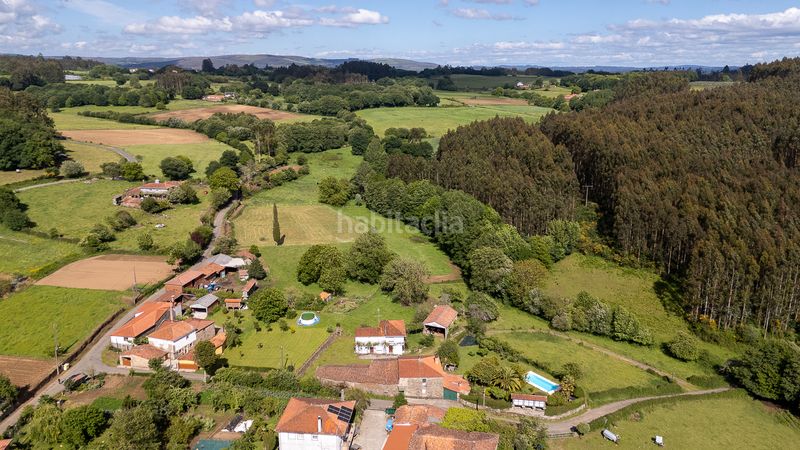 Foto 5a3f98d2-0cfe-4016-b2fe-6b8d0db80b45. Masia a Santiso