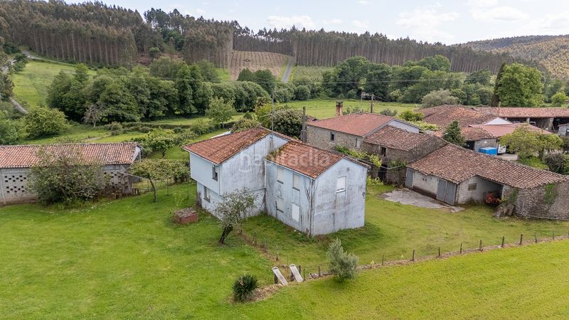 Foto df2d1ca8-f056-4c97-9ab3-6dd7cc63ed2d. Masia a Santiso
