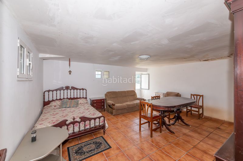 Foto c27299c6-9b3f-49d9-ae2f-a22161fab3b2. Masía casa rústica con terreno edificable en Outeiro de Rei