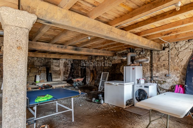 Foto c85b7a5e-e1cf-48d1-9fd8-9375ad83b0f0. Masia amb piscina a Samieira Poio