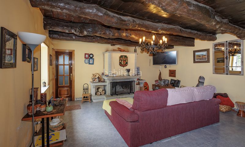 Foto ebbe8386-838b-47e3-9e90-1a8ee251ec39. Masia a Begonte