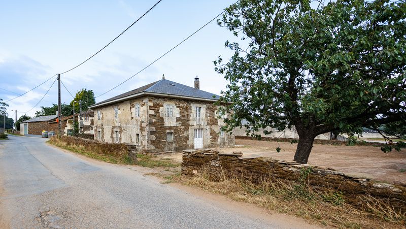 Foto d7b4f4d2-7ca0-4df1-814c-ba8a7afcd31a. Masia a Parroquias del Oeste Lugo