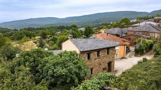 Masía en Bóveda. Casa rústica restaurada lista para entrar a vivir en bóveda