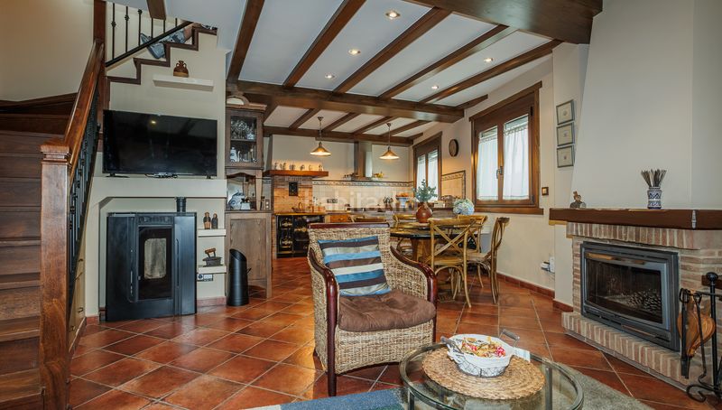 Foto ec26a313-f8da-4442-b9d5-87a9c595d608. Masia a Bóveda