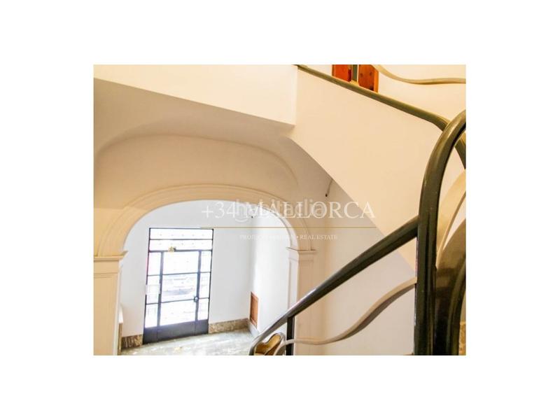 Foto 4e4ef8a9-dfb0-499c-a9d7-f28d5f54af6c. Casa amb aparcament piscina a Plaça dels Patins Palma de Mallorca