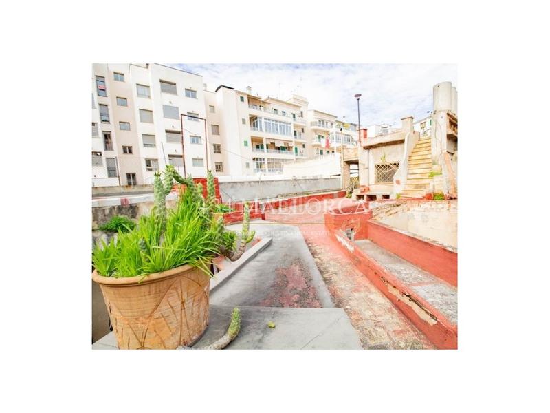 Foto 5d7b8871-75de-4ffb-a2f3-6ab57e3a45e0. Casa amb aparcament piscina a Plaça dels Patins Palma de Mallorca