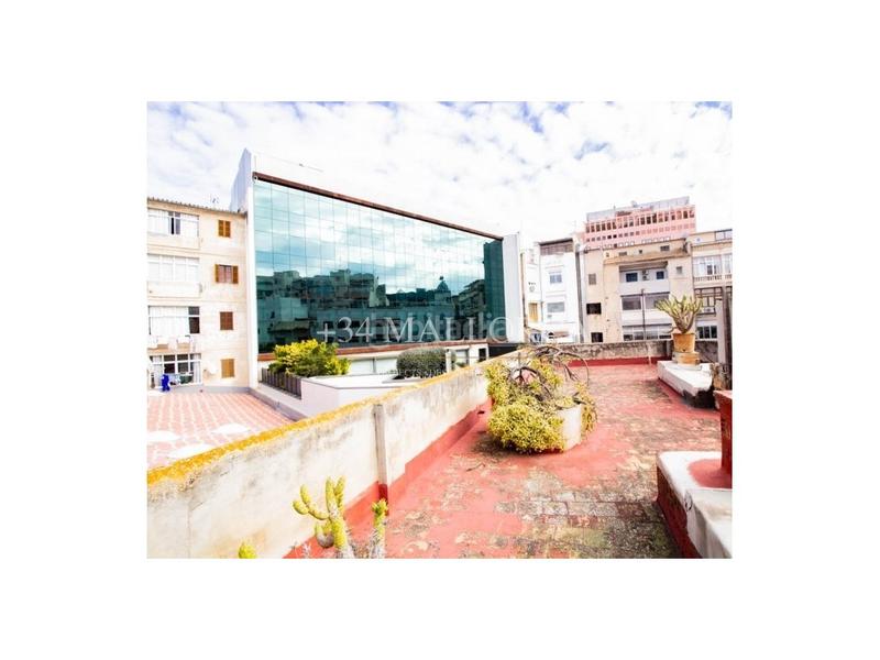 Foto 8cfdebfa-29a8-467f-b648-09be8fcb2a55. Casa amb aparcament piscina a Plaça dels Patins Palma de Mallorca