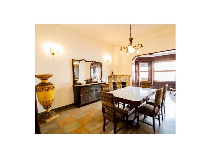 Foto a316c34d-074f-4eda-975a-6a1cdcfea08e. Casa amb aparcament piscina a Plaça dels Patins Palma de Mallorca