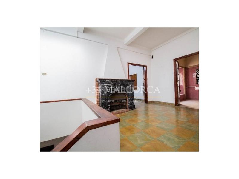 Foto d440531a-7d9d-45a8-b734-5a97537efbe5. Casa amb aparcament piscina a Plaça dels Patins Palma de Mallorca