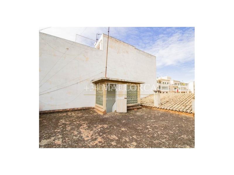 Foto e525f608-6846-4bff-a081-83001deb3e09. Casa amb aparcament piscina a Plaça dels Patins Palma de Mallorca