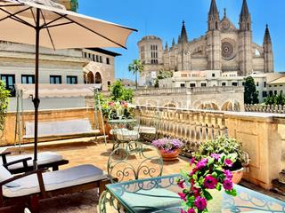 Rent Penthouse  N/a. Ático con terraza de ensueño en el corazón histórico de palma
